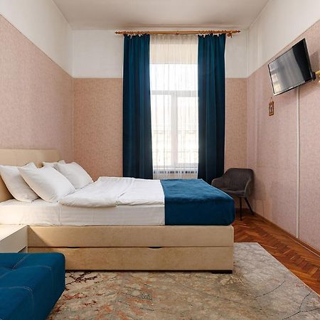 2 Bedrooms Apartments Levia 2 Lviv Exterior photo